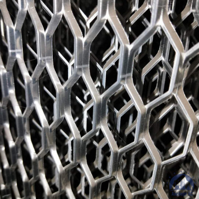 Алюминиевая декоративная просечно-вытяжная сетка 6х30х6,25 мм купить в Симферополе